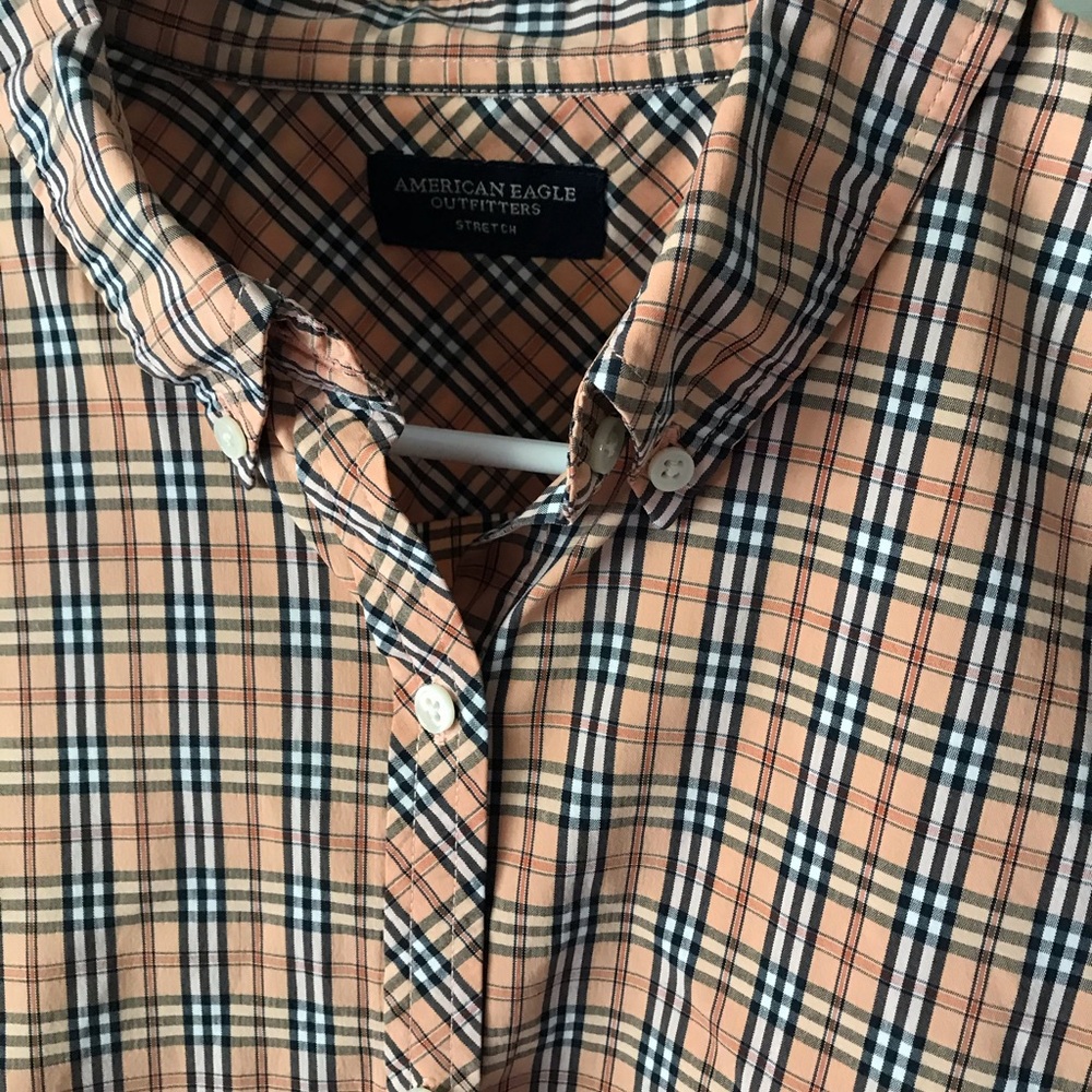 Cute Oxford button down stretch shirt